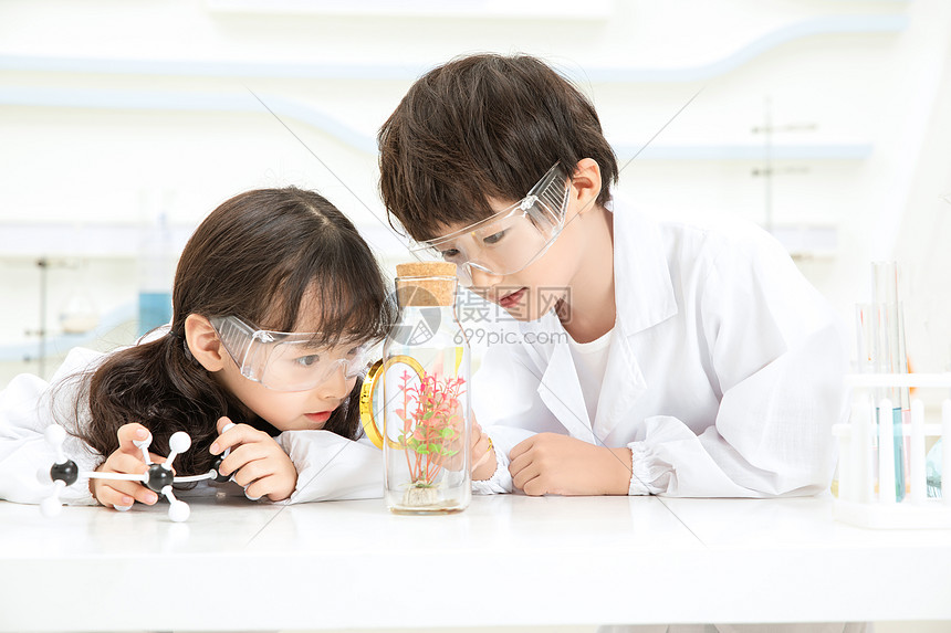 助侨生书写青年华章!市侨联“侨心工程”助学金颁发仪式举行