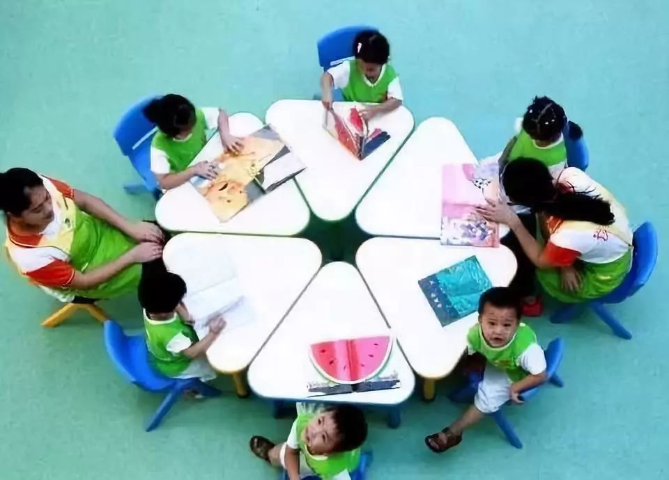 伦敦希思罗机场一航站楼疑现危险物质被关闭