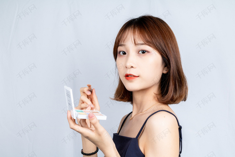 今晚下调油价!加满一箱油能少花7元