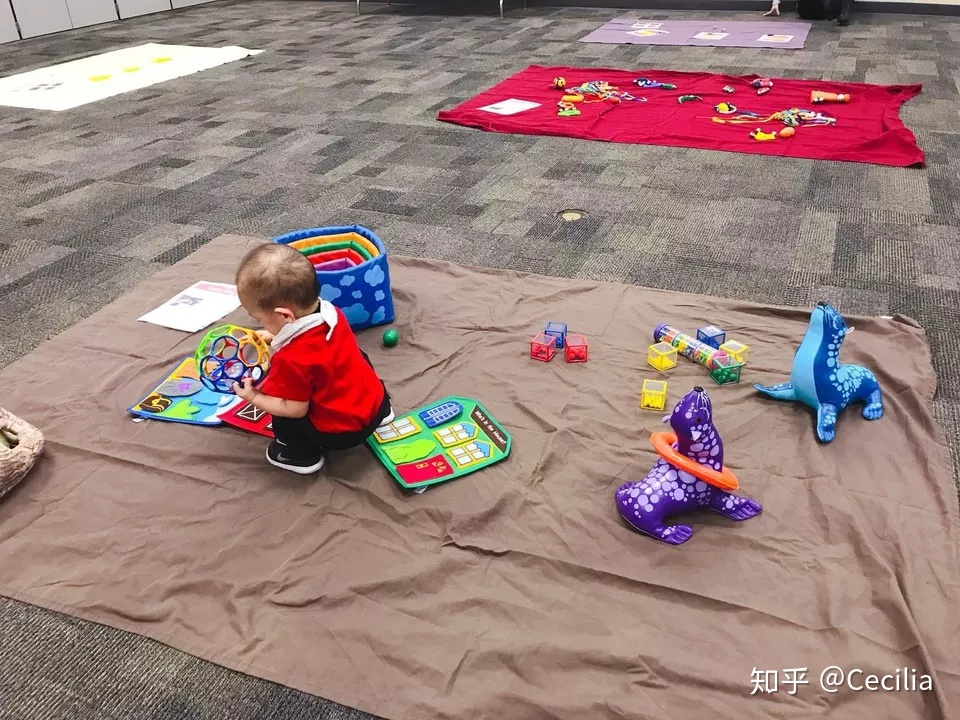 花江峡谷大桥桥面沥青铺装收官：世界第一高桥通车进入倒计时