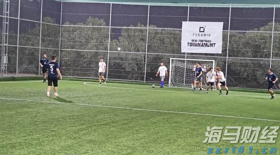 香洲区校服管理新政:取消强制购买,家长可自由选购合规产品
